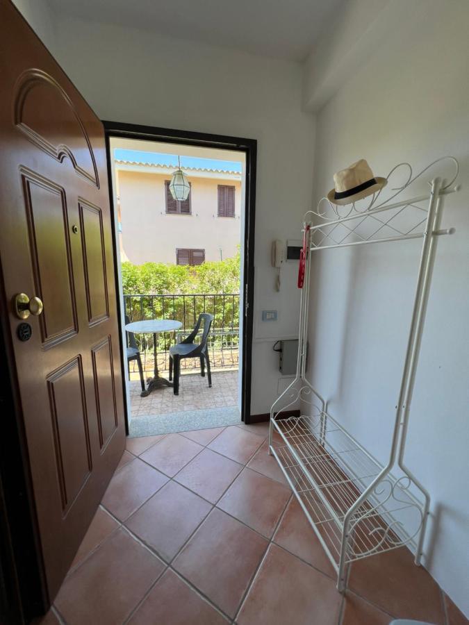 Apartamento L'Essenziale Pula Exterior foto